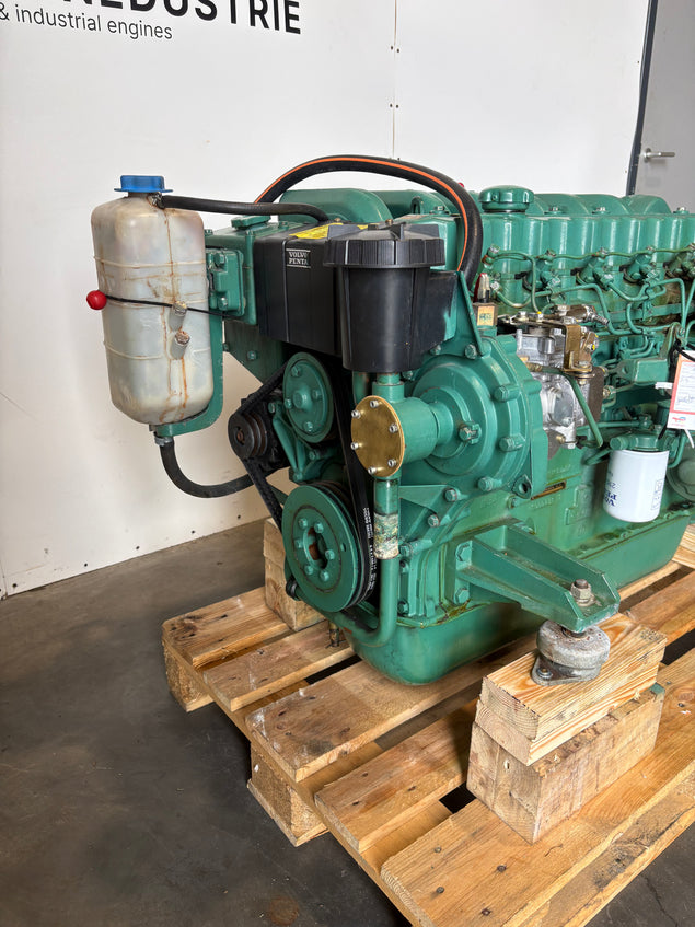 Volvo Penta MD40A 85PS Schiffsmotor (2x)