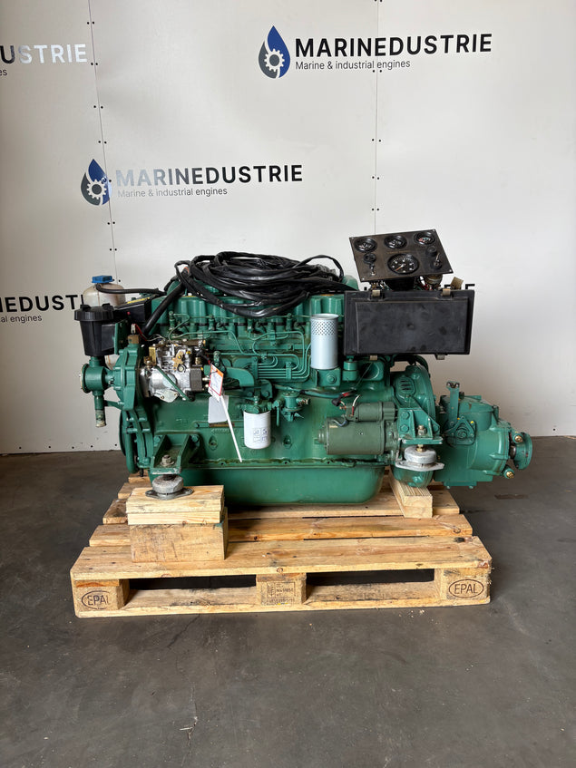 Volvo Penta MD40A 85PS Schiffsmotor (2x)