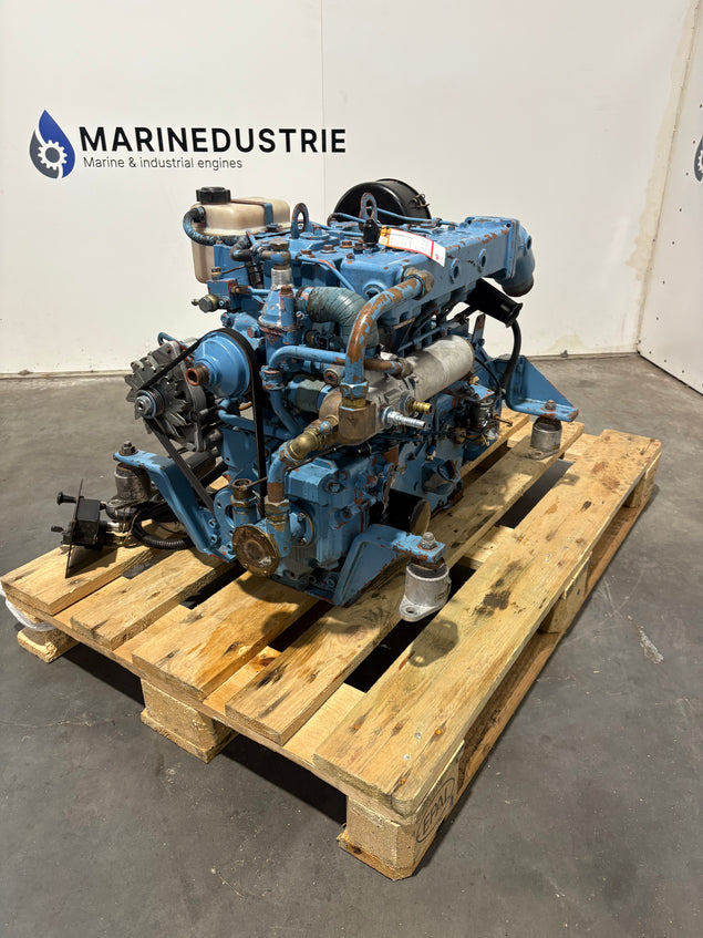 Lister Petter LPW4 40 PS Schiffsmotor