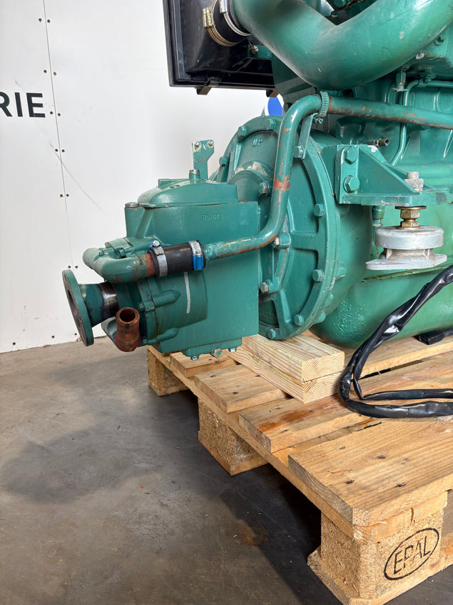 Volvo Penta MD40A 85PS Schiffsmotor (2x)