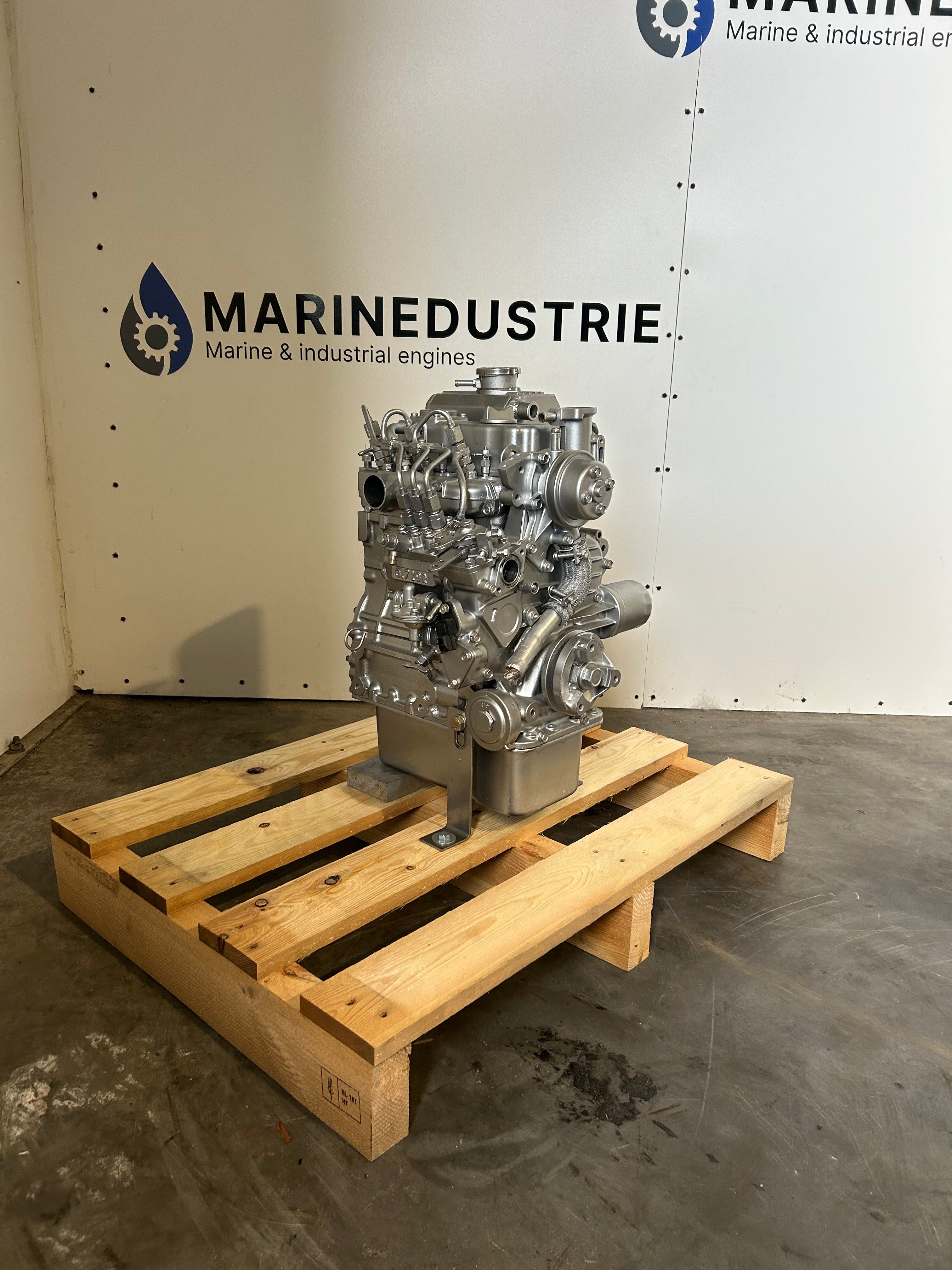 Kubota D722 Neuer Motor MarineDustrie kubota-d722-neuer-motor-marinedustrie
