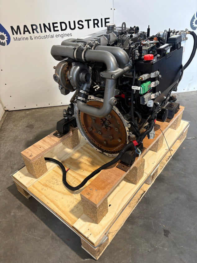 Yanmar 4JH80 Schiffsmotor (für Ersatzteile)