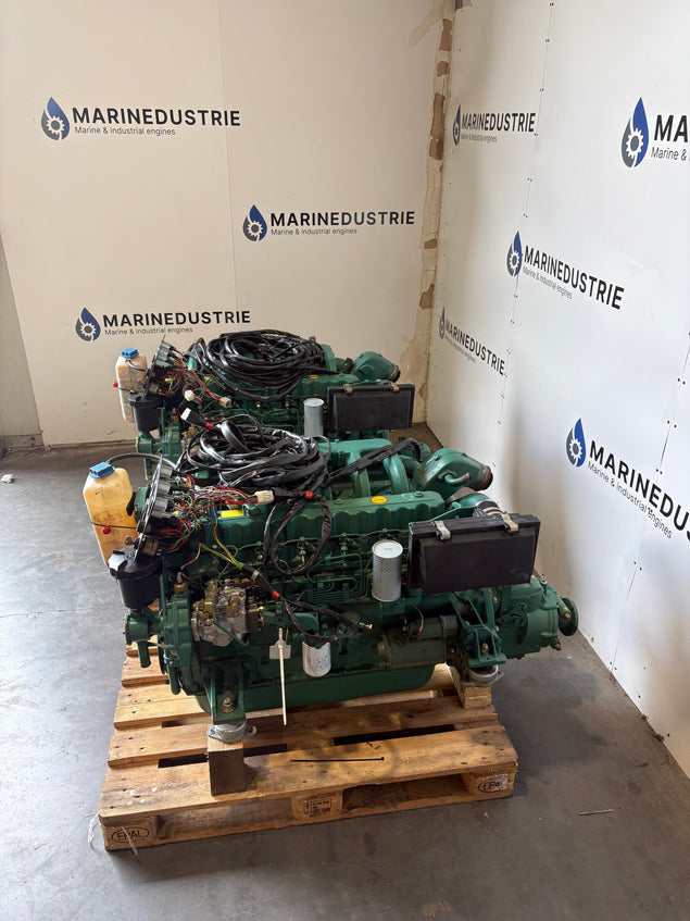 Volvo Penta MD40A 85PS Schiffsmotor (2x)