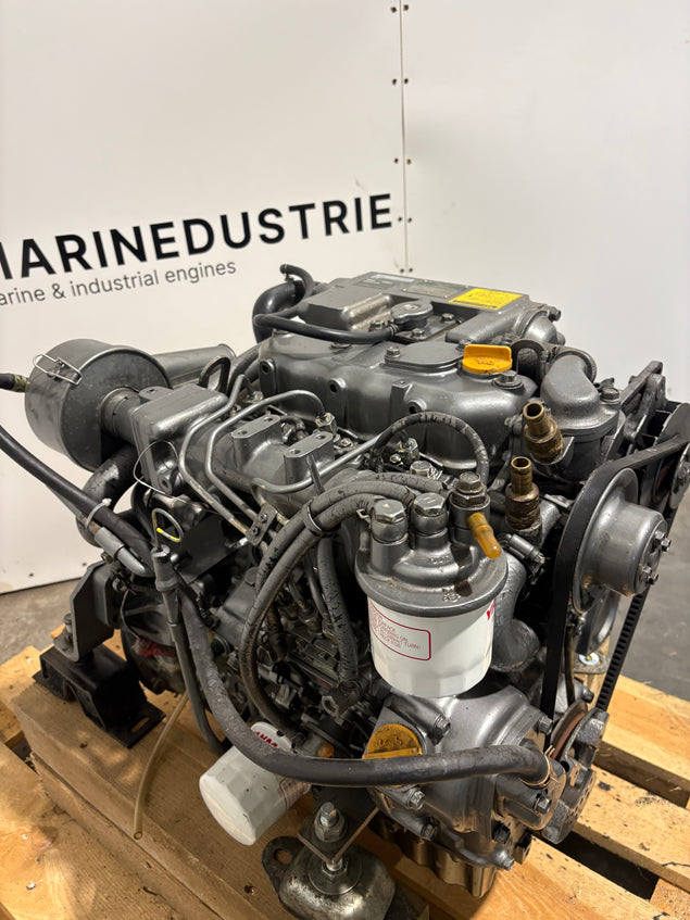 Yanmar 3JH2E 38PK Schiffsmotor KBW10 2.45 Wendegetriebe