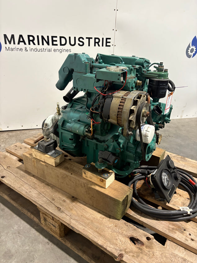 Volvo Penta 2002 18 PS (direktgekühlt) mit MS2B getriebe