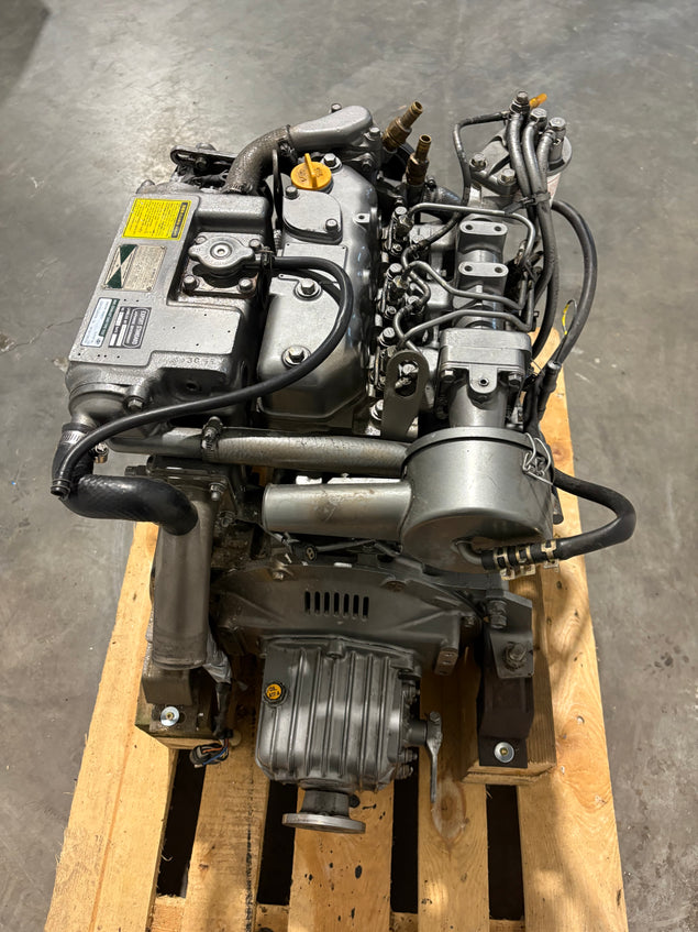 Yanmar 3JH2E 38PK Schiffsmotor KBW10 2.45 Wendegetriebe